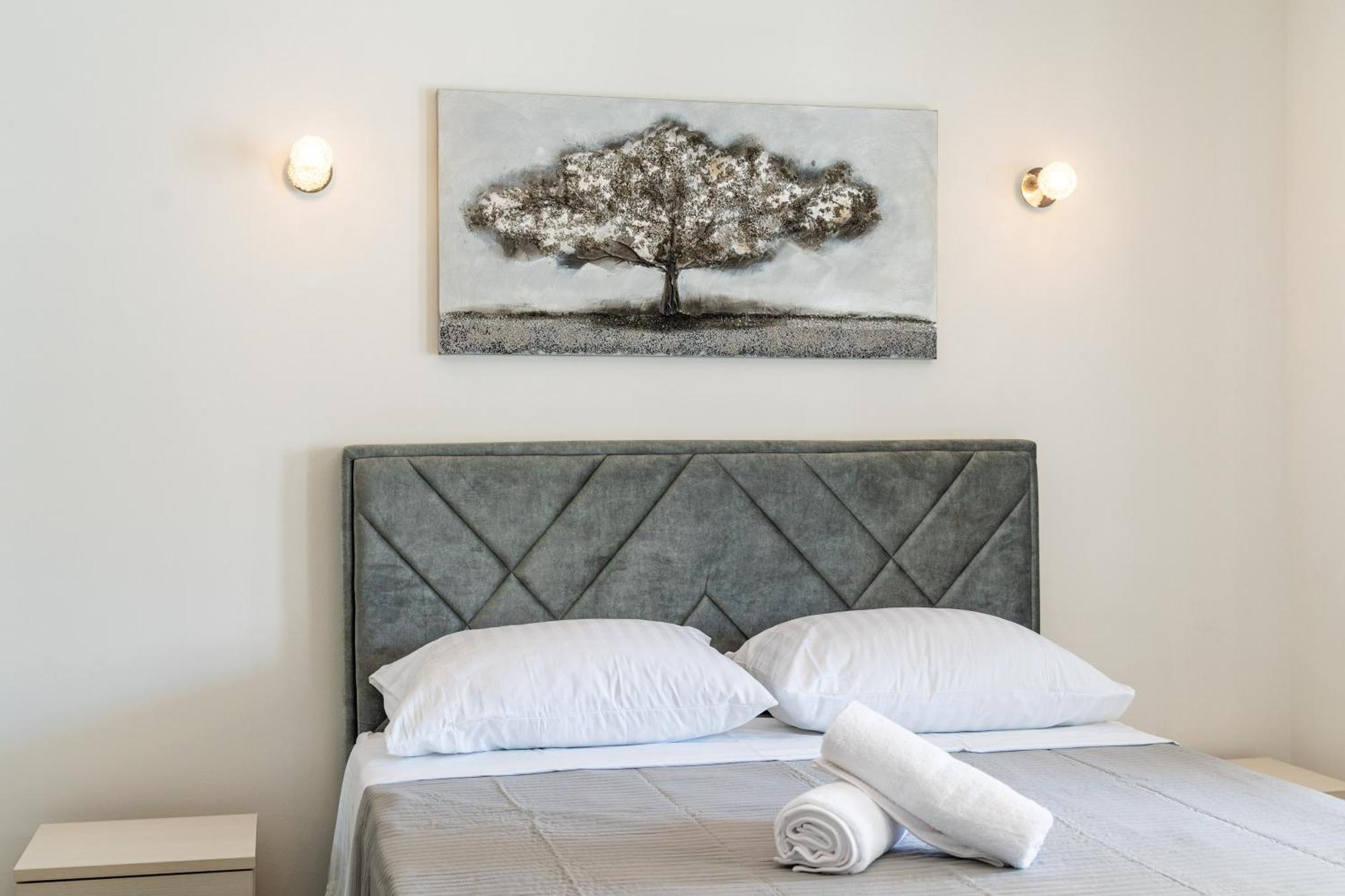 Feather - Free Private Parking - Self Check-in Appartamento *